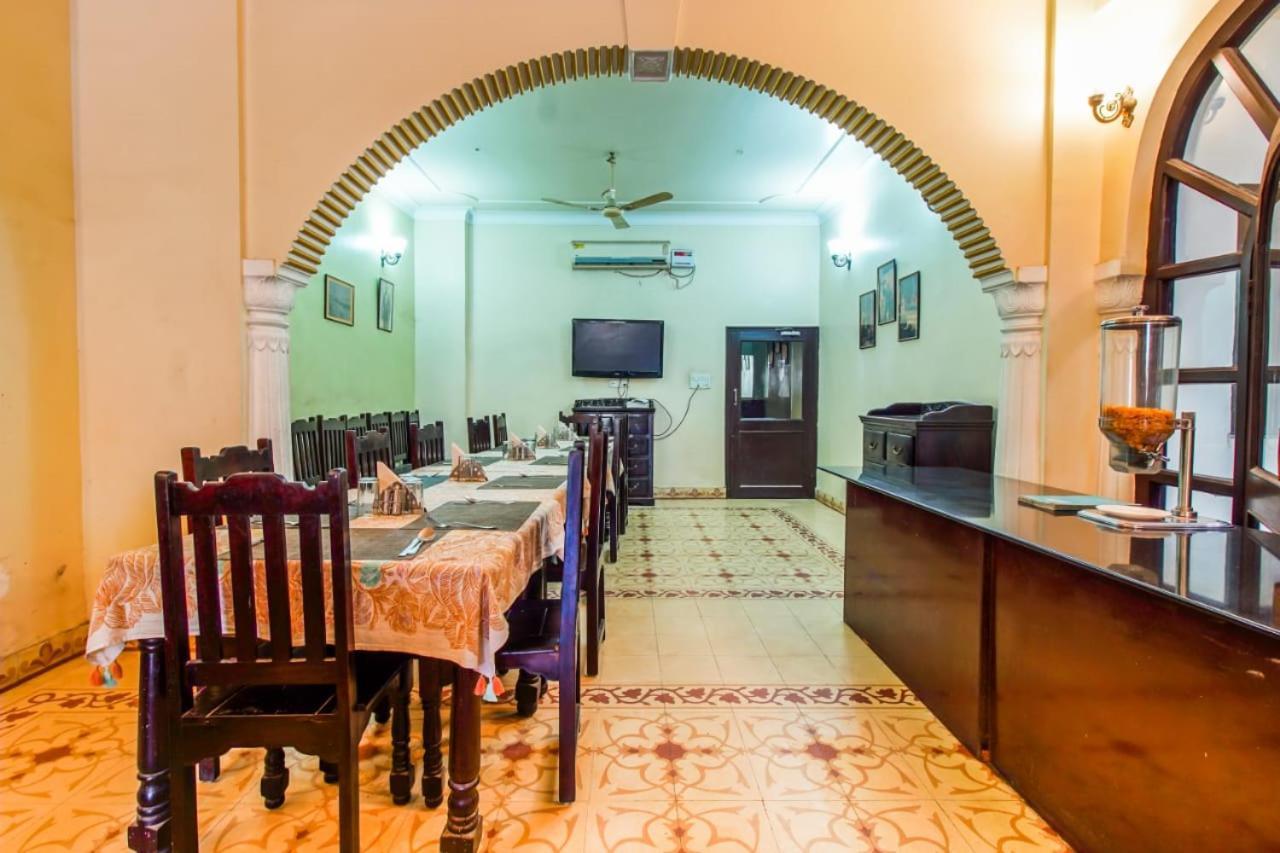 Utsav Niwas Hotel 3*